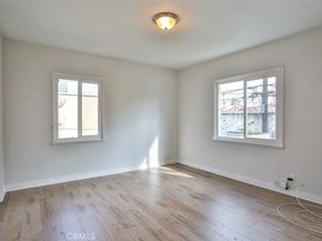 854 Alandele Avenue, Los Angeles CA 90036