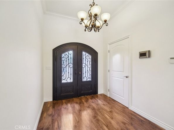 13816 Bessemer Street, Van Nuys CA 91401