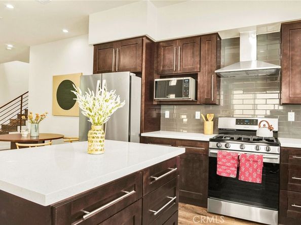 9237 Wakefield Avenue 11, Panorama City CA 91402