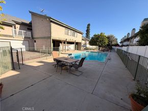 8341 De Soto 10, Canoga Park CA 91304