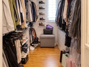 10231 Independence C17, Chatsworth CA 91311