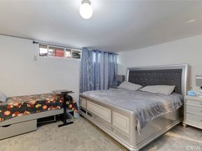 10231 Independence C17, Chatsworth CA 91311