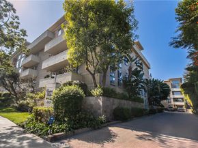 4949 Genesta Avenue 308, Encino CA 91316