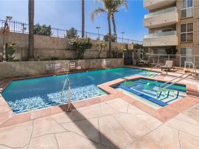 4949 Genesta Avenue 308, Encino CA 91316