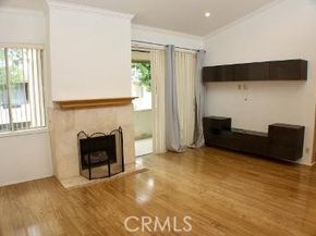 5325 Newcastle 322, Encino CA 91316