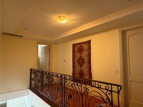 5717 MELVIN Avenue, Tarzana CA 91356