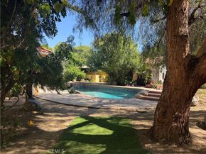 5717 MELVIN Avenue, Tarzana CA 91356