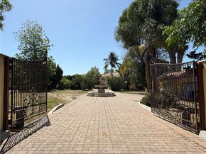 5717 MELVIN Avenue, Tarzana CA 91356
