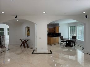 5717 MELVIN Avenue, Tarzana CA 91356