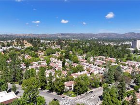 21801 Burbank 97, Woodland Hills CA 91367