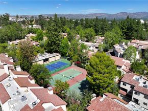 21801 Burbank 97, Woodland Hills CA 91367