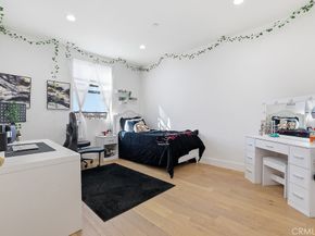 6511 N Contour Lane, North Hollywood CA 91606