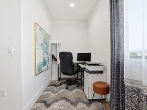 6511 N Contour Lane, North Hollywood CA 91606