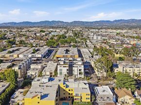 6511 N Contour Lane, North Hollywood CA 91606