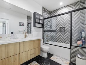 6511 N Contour Lane, North Hollywood CA 91606
