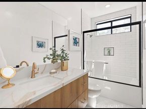 6511 N Contour Lane, North Hollywood CA 91606