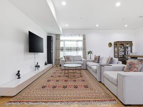 6511 N Contour Lane, North Hollywood CA 91606