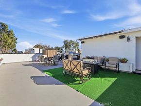 6511 N Contour Lane, North Hollywood CA 91606