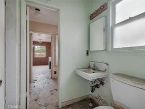 9949 Noble Avenue, San Fernando CA 91345