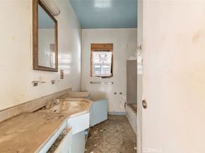 9949 Noble Avenue, San Fernando CA 91345