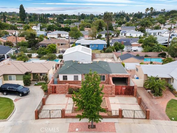 9949 Noble Avenue, San Fernando CA 91345
