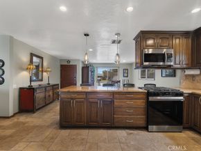 23807 Hartland Street, West Hills CA 91307