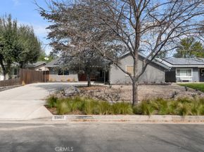 23807 Hartland Street, West Hills CA 91307