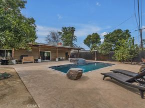 23807 Hartland Street, West Hills CA 91307