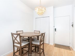 19350 Sherman 124, Reseda CA 91335