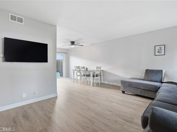 19774 Cambridge Lane, Huntington Beach CA 92646