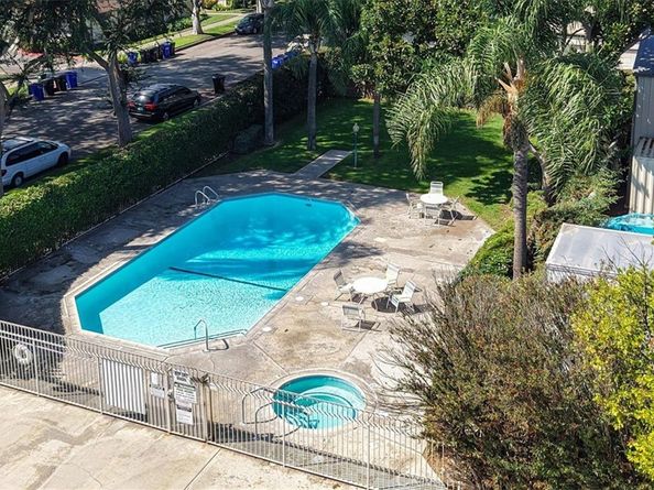 556 D Street, Upland CA 91786