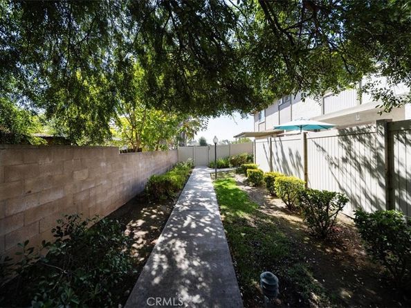 556 D Street, Upland CA 91786