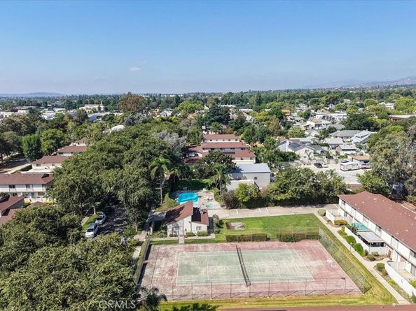 556 D Street, Upland CA 91786