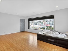 21 Alamitos, Long Beach CA 90802