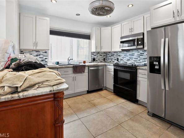 21 Alamitos, Long Beach CA 90802