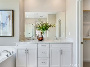 2711 E Amberley Privado, Ontario CA 91762