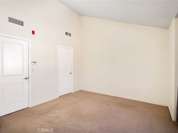 1500 Pine Avenue 10, Long Beach CA 90813