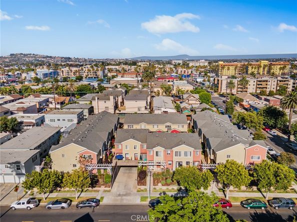 1500 Pine Avenue 10, Long Beach CA 90813