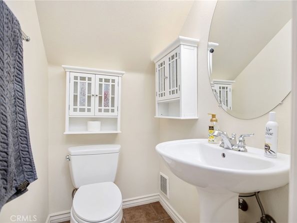 1500 Pine Avenue 10, Long Beach CA 90813