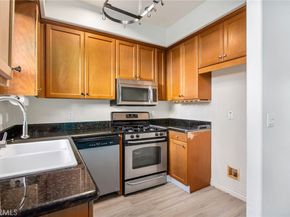 1500 Pine Avenue 10, Long Beach CA 90813