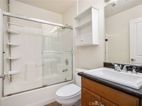 1500 Pine Avenue 10, Long Beach CA 90813