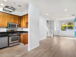 1500 Pine Avenue 10, Long Beach CA 90813