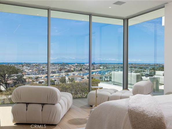 1119 Dolphin, Corona Del Mar CA 92625