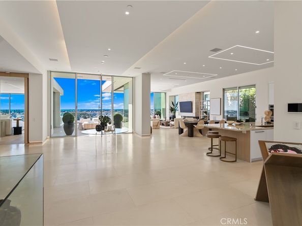 1119 Dolphin, Corona Del Mar CA 92625