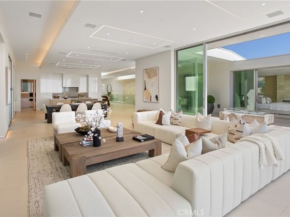 1119 Dolphin, Corona Del Mar CA 92625
