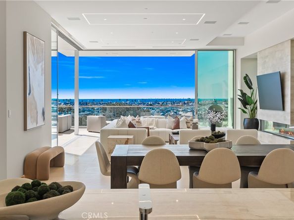 1119 Dolphin, Corona Del Mar CA 92625