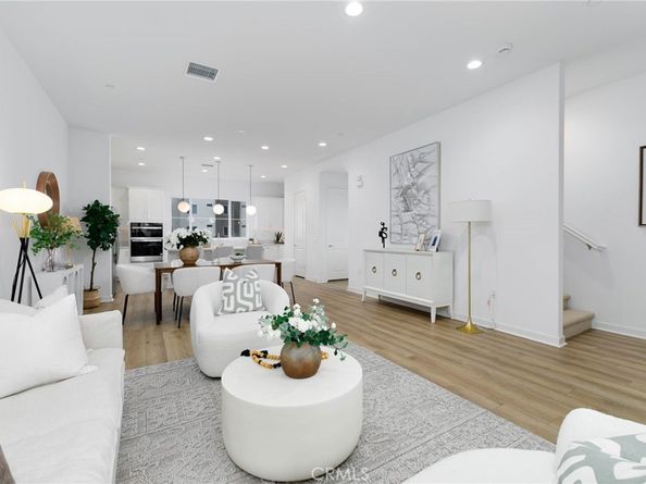 1075 Cadence, Irvine CA 92618