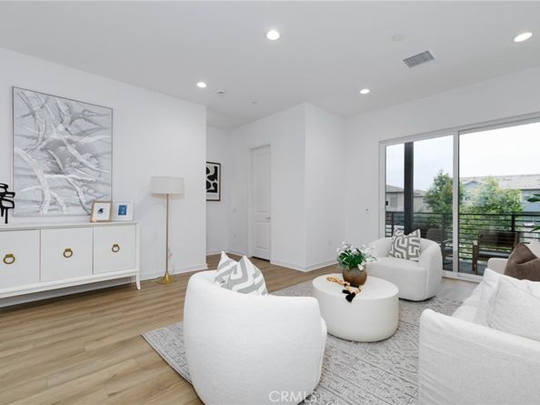 1075 Cadence, Irvine CA 92618