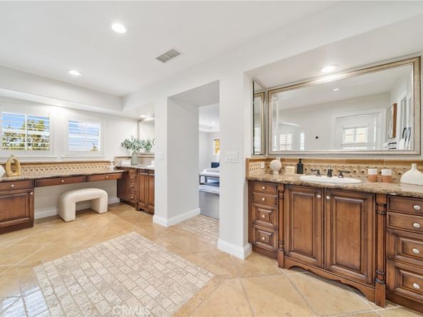 15 Basilica Place, Ladera Ranch CA 92694