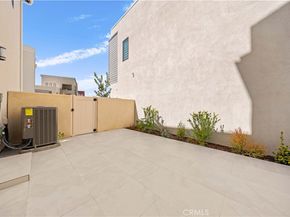 102 Yugen, Irvine CA 92618
